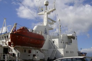 Explorer yacht SARSEN - Life Boat